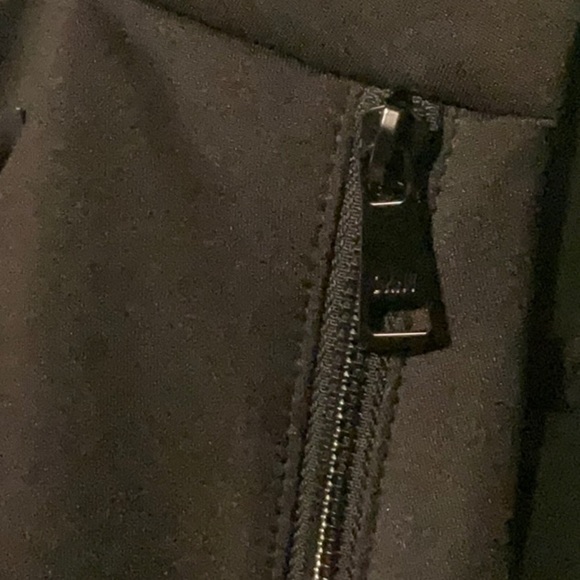 DKNY Women's Sleeveless Zippered-Front Ruffled-Skirt Dress Size 12 Black NWT - Picture 7 of 9